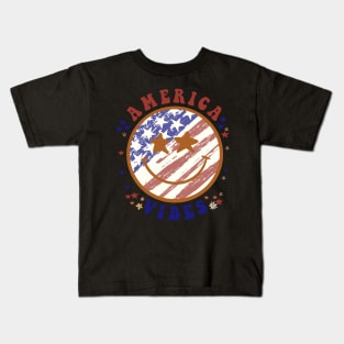 America Happy Face Smile American Flag 4th Of July Kids T-Shirt